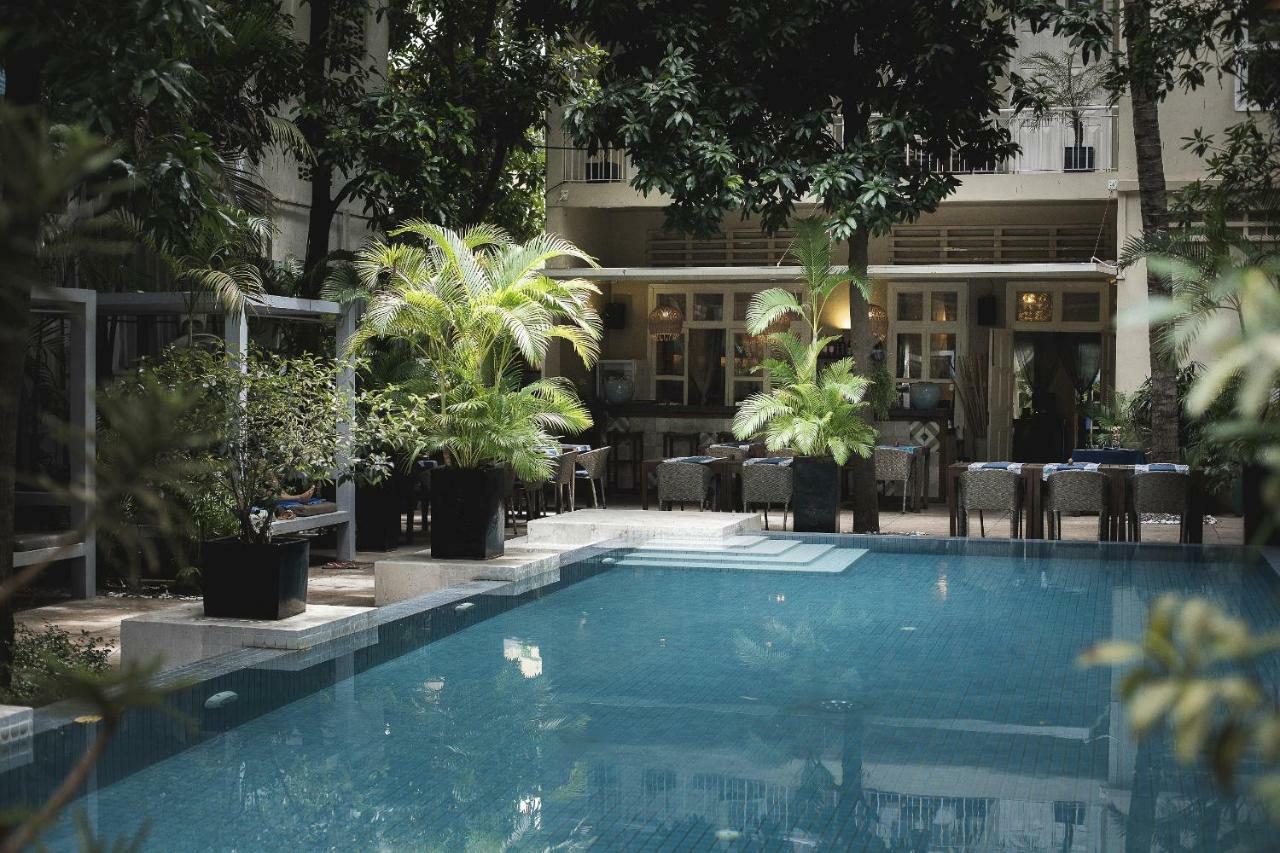 Blue Lime Phnom Penh Hotel Exterior photo